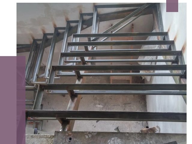 Демонтаж лестниц в Волхове от 4397 руб. 