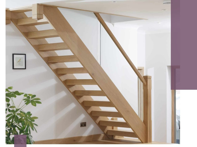 Изготовление деревянных лестниц под ключ в Волхове для дома