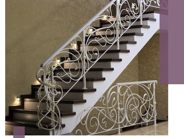 Кованые лестницы под ключ в Волхове — изготовление и монтаж