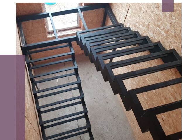 Демонтаж лестниц на металлокаркасе в Волхове от 7537 руб. за м²