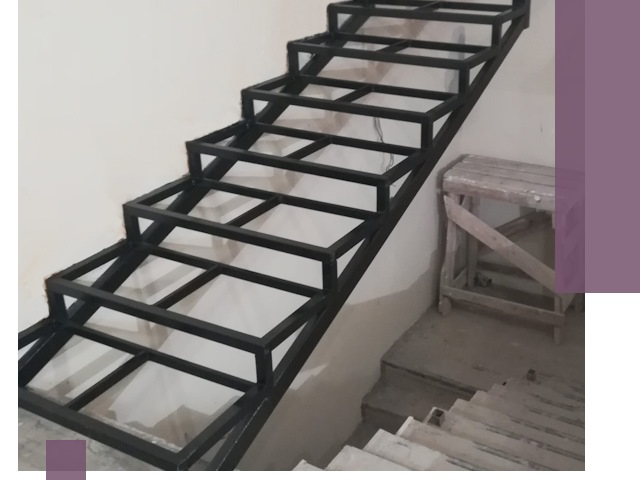 Демонтаж лестниц на металлокаркасе в Волхове: быстрый вывоз и разбор