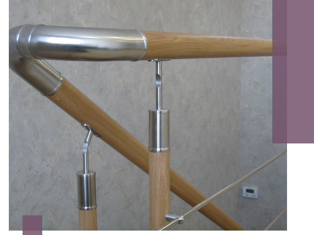 Комбинированные перила на заказ в Волхове — монтаж и производство