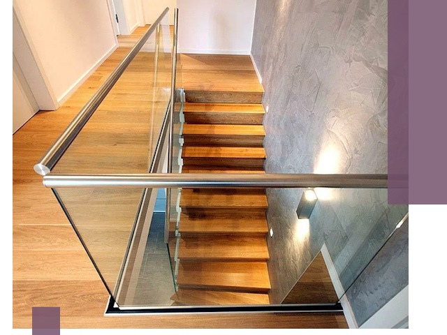 Перила для лестницы в доме — изготовление и монтаж в Волхове