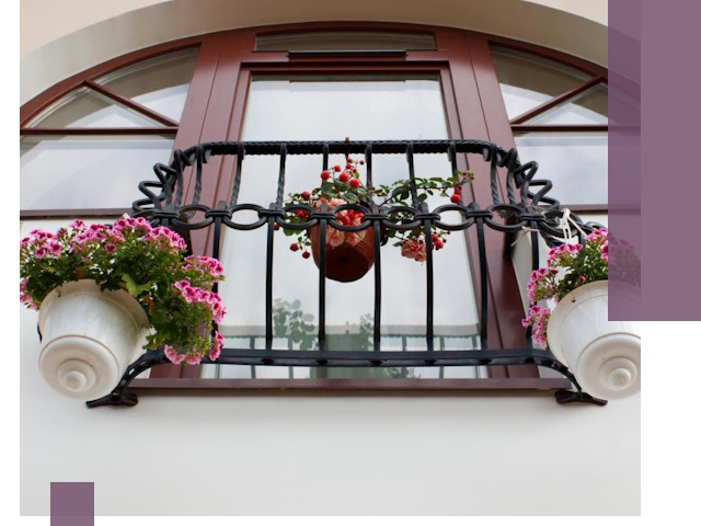 Изготовление и монтаж французских балконов в Волхове