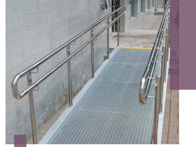 Пандусы для инвалидов в Волхове — изготовление и монтаж