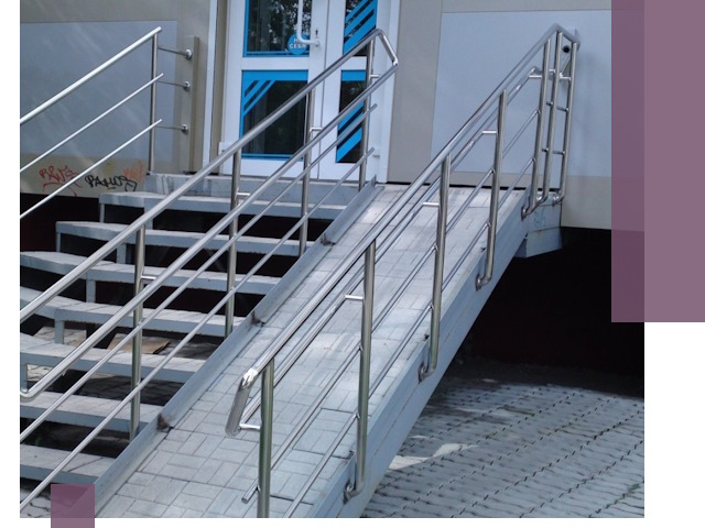 Пандус на крыльцо под ключ в Волхове: монтаж и изготовление