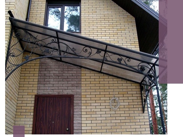 Односкатные козырьки из металла под ключ в Волхове