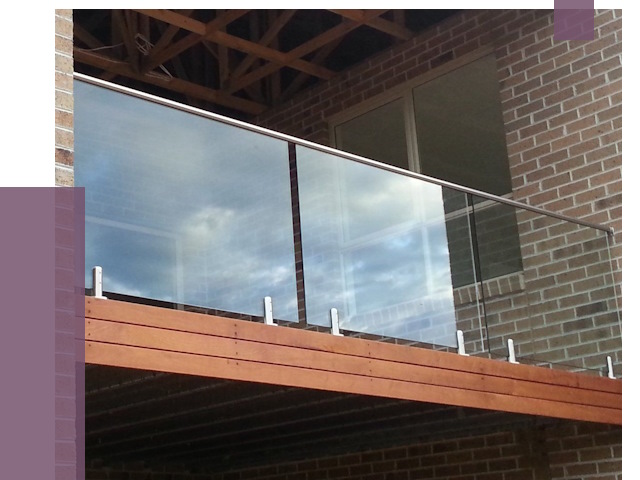 Стеклянные парапеты на крыше и террасе в Волхове от 11777 руб. | ПРОЛЁТ-Влх