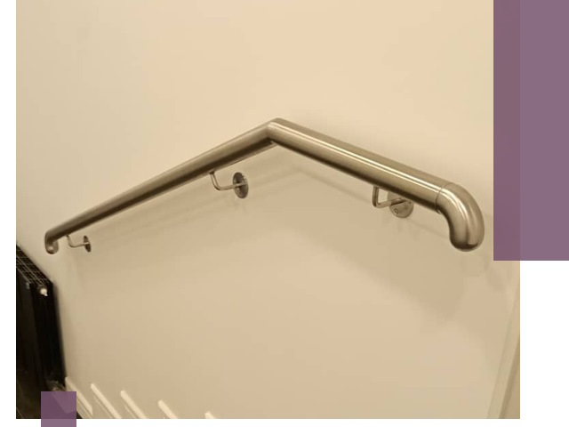 Изготовление пристенных поручней в Волхове под ключ за сроки